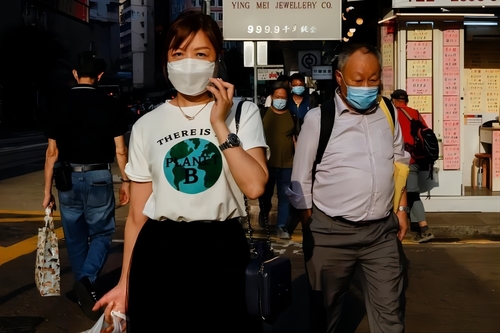 Latest company news about Hong Kong to scrap COVID mask mandate from March 1